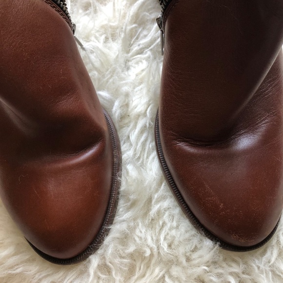 Madewell Reid Black and Tan heeled boot - Picture 5 of 5